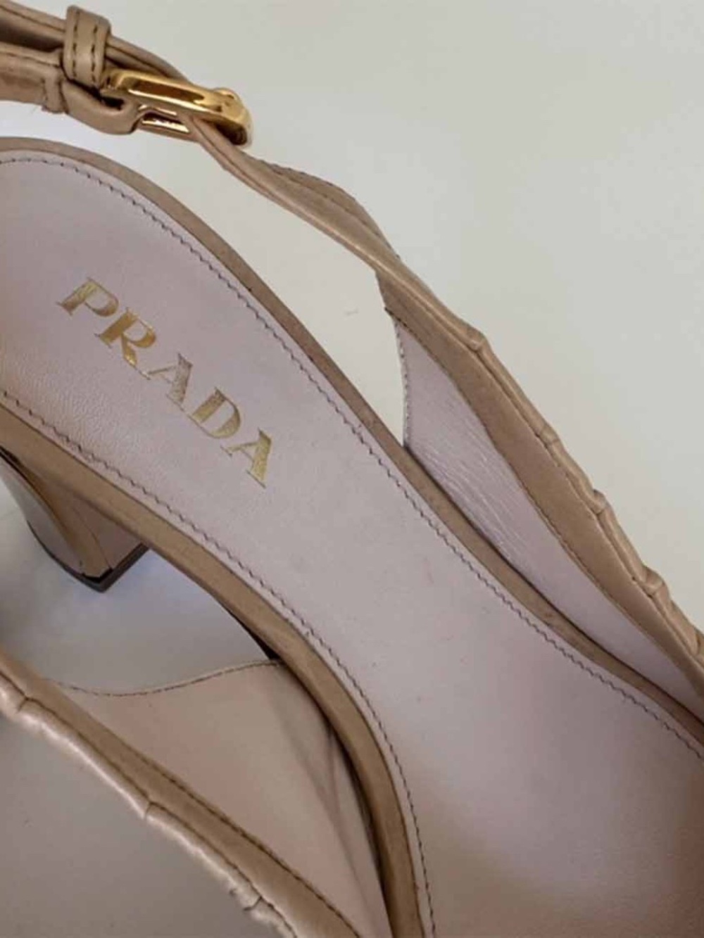 Prada Milano Nude Leather Flower Slingback Block Heel Pumps Sz 38 Italy RARE - Picture 5 of 10
